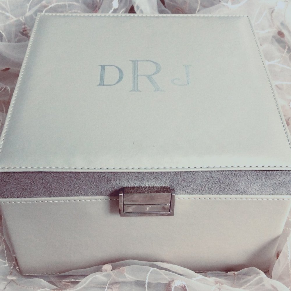 Lenox Faux Silver Suede Jewelry Box